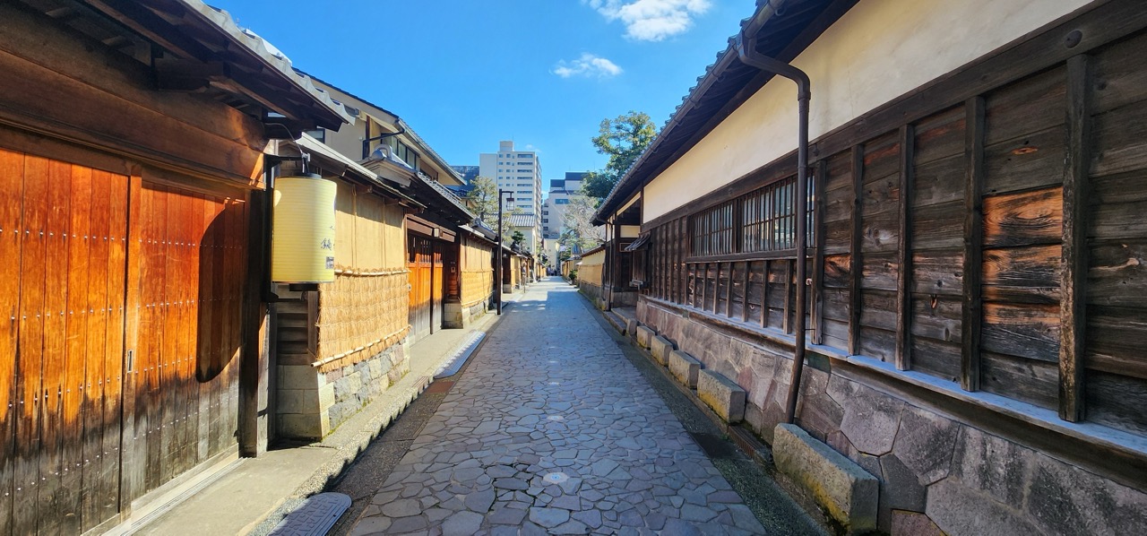 The historic lanes of Nagamachi samurai district in Kanazawa